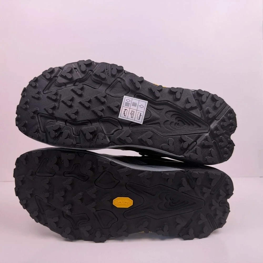 Hoka One One items sample